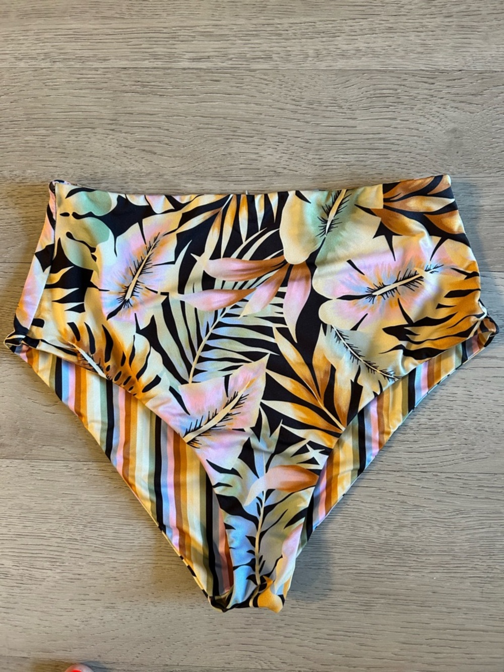 Billabong High-Waist Bikini Bottoms Reversible M